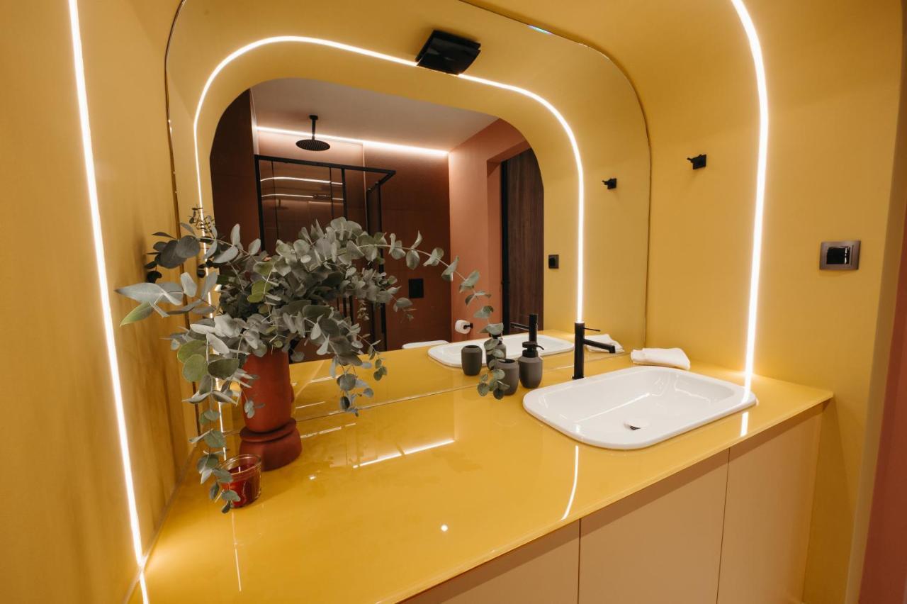 Retrowaves Apartment Thessaloníki Ngoại thất bức ảnh