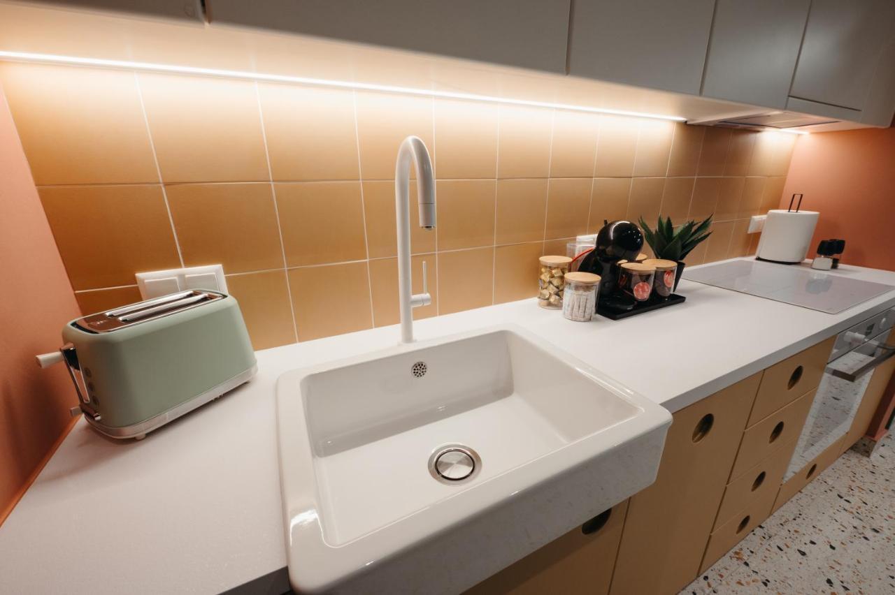 Retrowaves Apartment Thessaloníki Ngoại thất bức ảnh